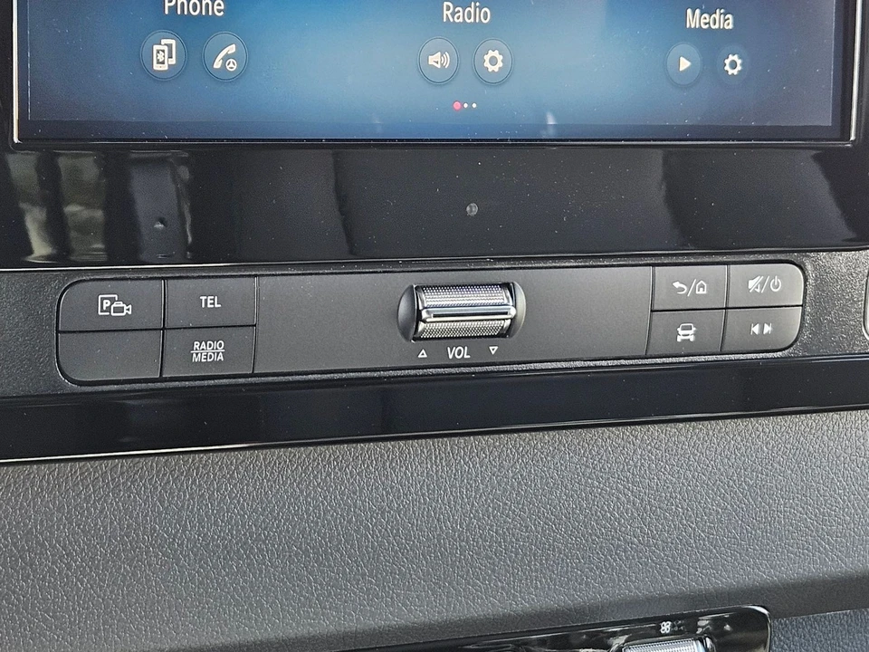 2025 Mercedes-Benz VS30 Sprinter - Image 18 of 21