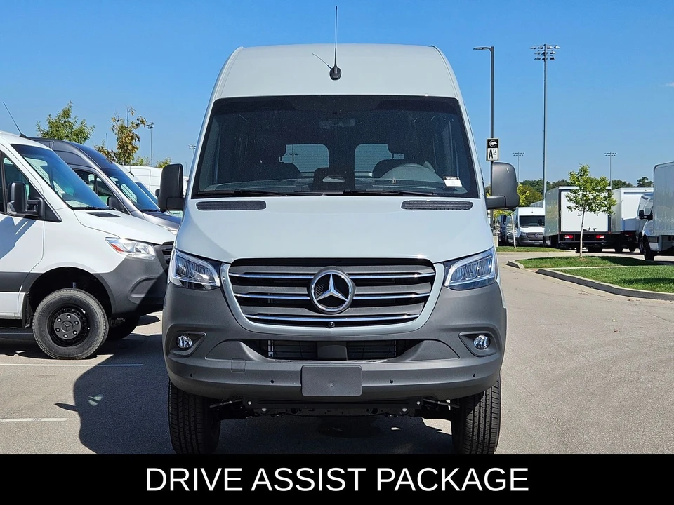 2025 Mercedes-Benz VS30 Sprinter - Image 3 of 12