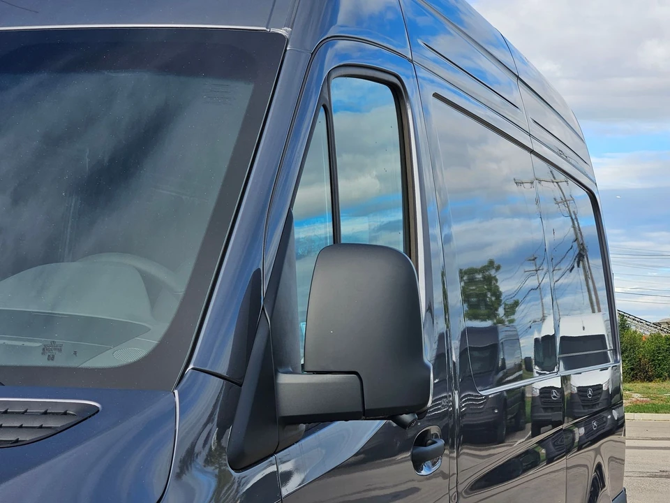 2025 Mercedes-Benz VS30 Sprinter - Image 8 of 12