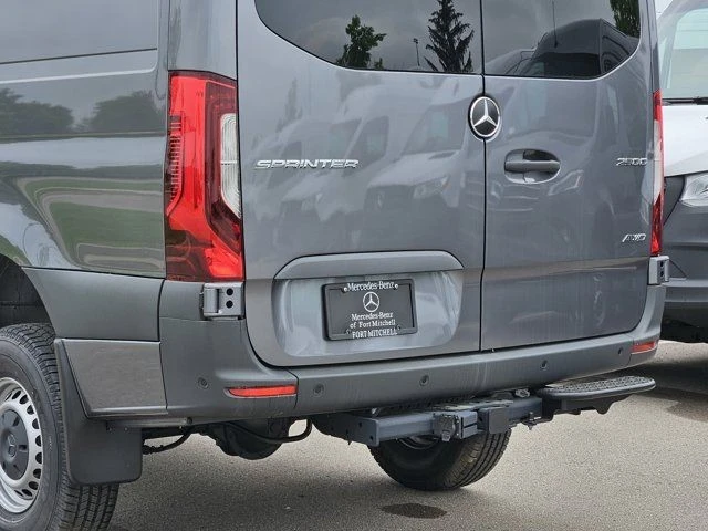2025 Mercedes-Benz VS30 Sprinter - Image 9 of 12