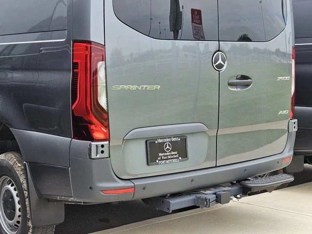 2025 Mercedes-Benz VS30 Sprinter - Image 9 of 12