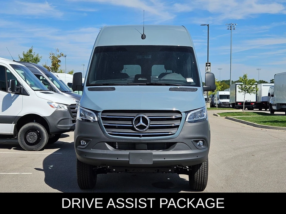 2025 Mercedes-Benz VS30 Sprinter - Image 3 of 12