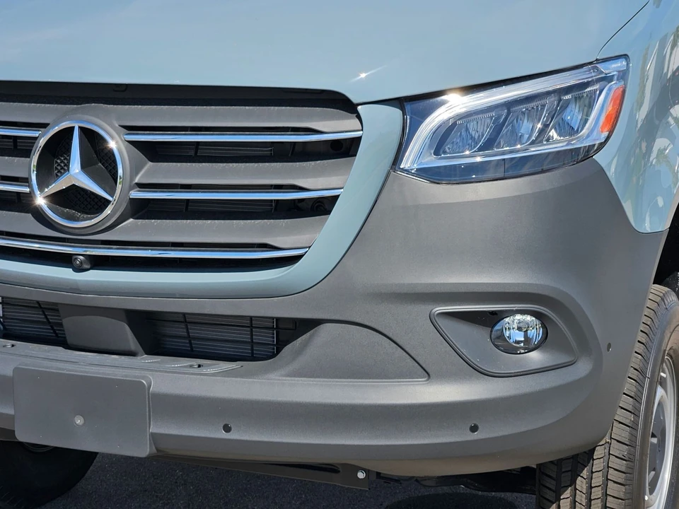 2025 Mercedes-Benz VS30 Sprinter - Image 7 of 12