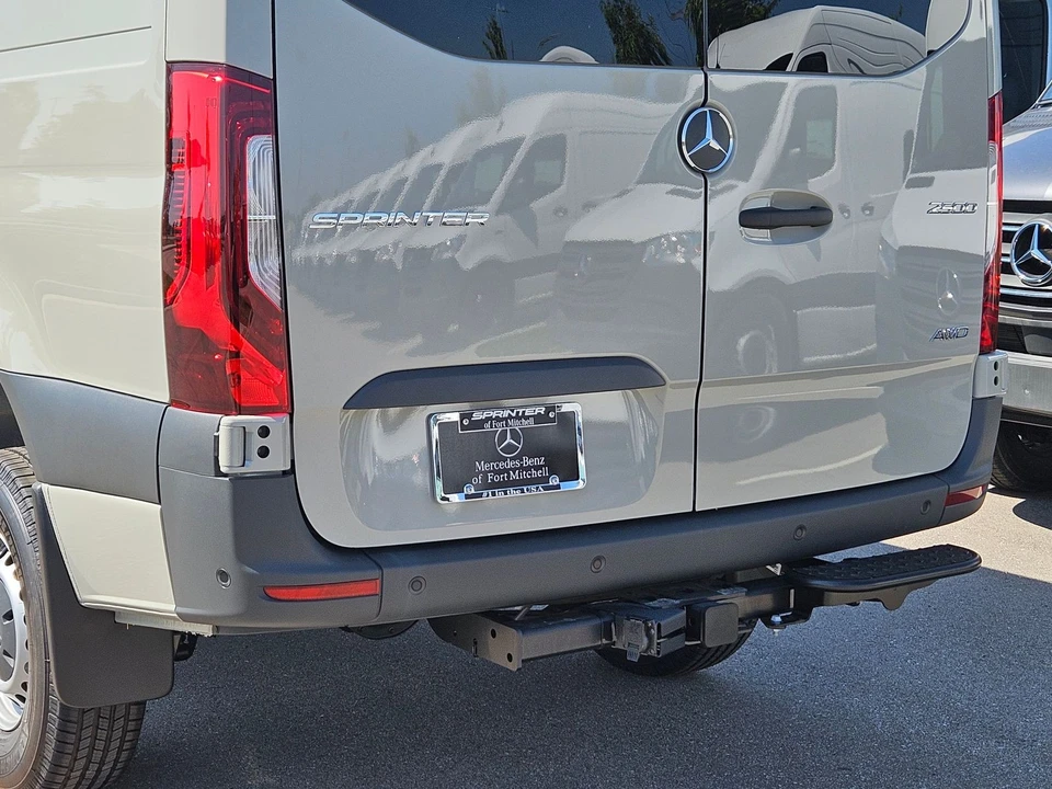 2025 Mercedes-Benz VS30 Sprinter - Image 10 of 12