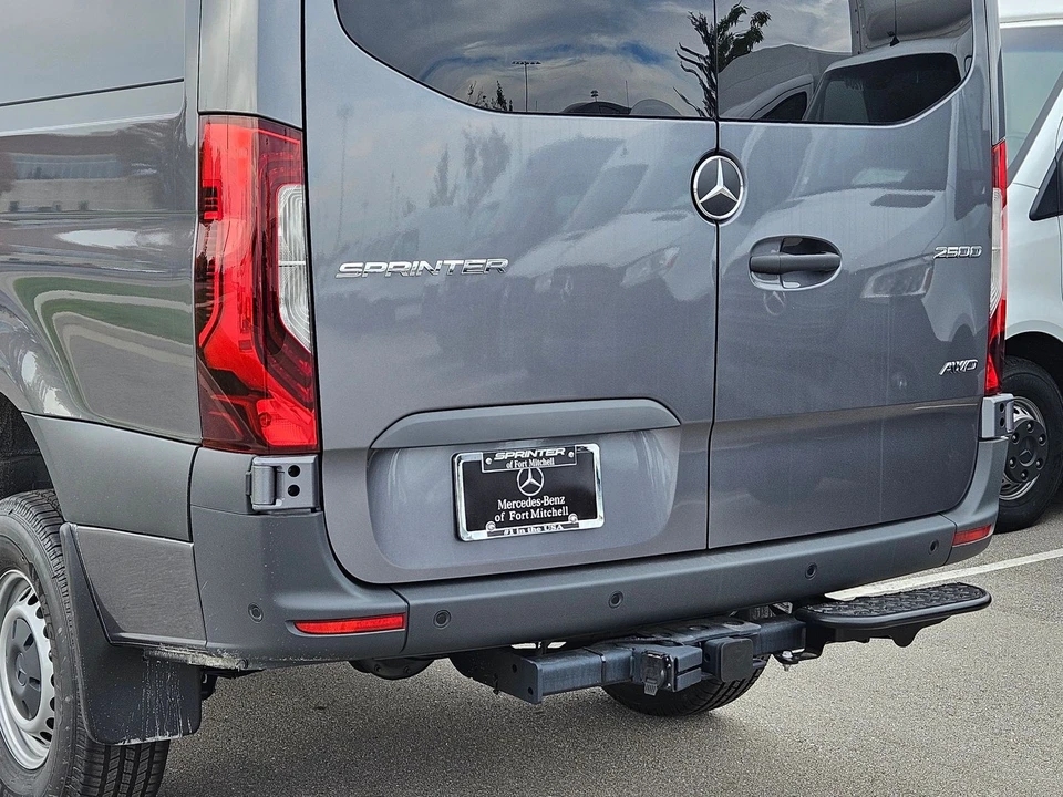 2025 Mercedes-Benz VS30 Sprinter - Image 10 of 12
