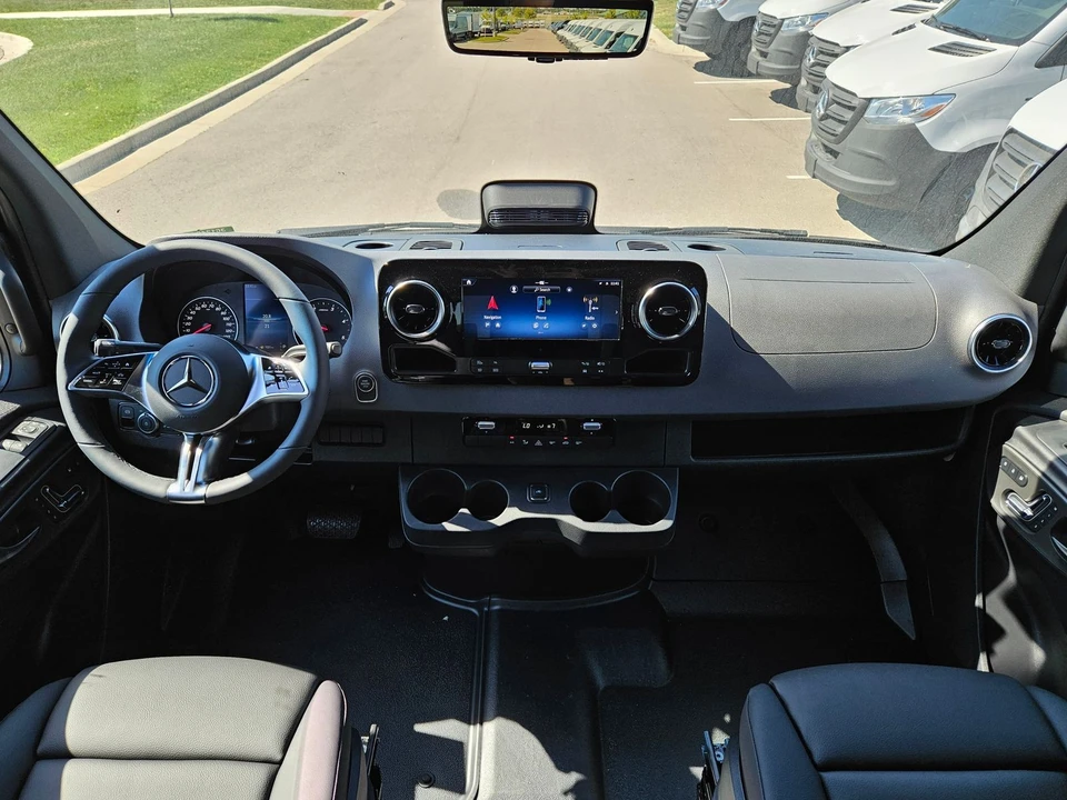 2025 Mercedes-Benz VS30 Sprinter - Image 12 of 12