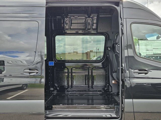2025 Mercedes-Benz VS30 Sprinter - Image 2 of 12
