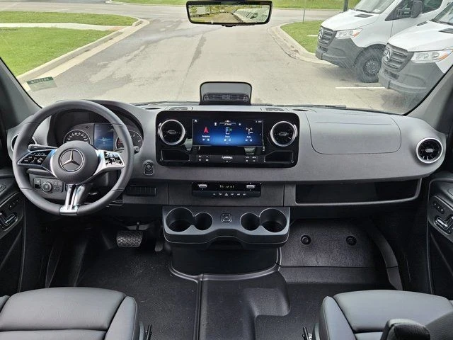 2025 Mercedes-Benz VS30 Sprinter - Image 12 of 12
