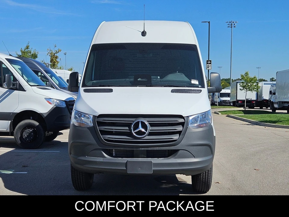 2025 Mercedes-Benz VS30 Sprinter - Image 3 of 12