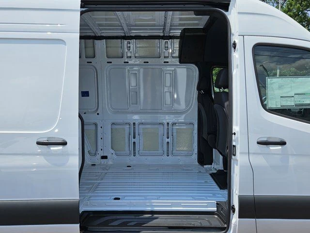 2025 Mercedes-Benz VS30 Sprinter - Image 2 of 12