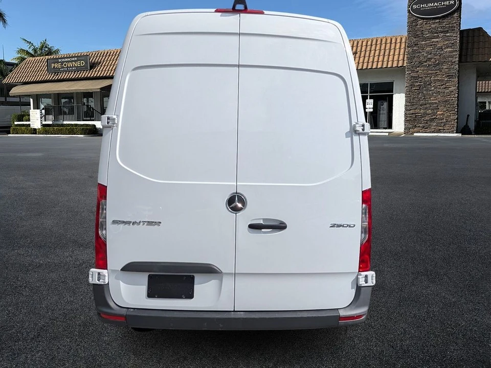 2025 Mercedes-Benz VS30 Sprinter - Image 6 of 21