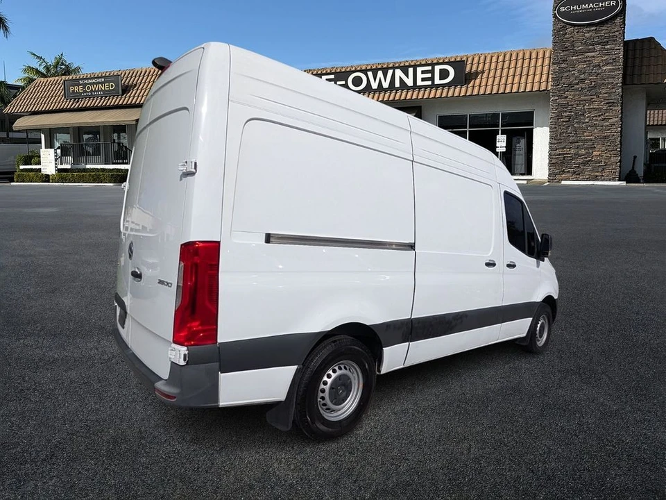 2025 Mercedes-Benz VS30 Sprinter - Image 7 of 21
