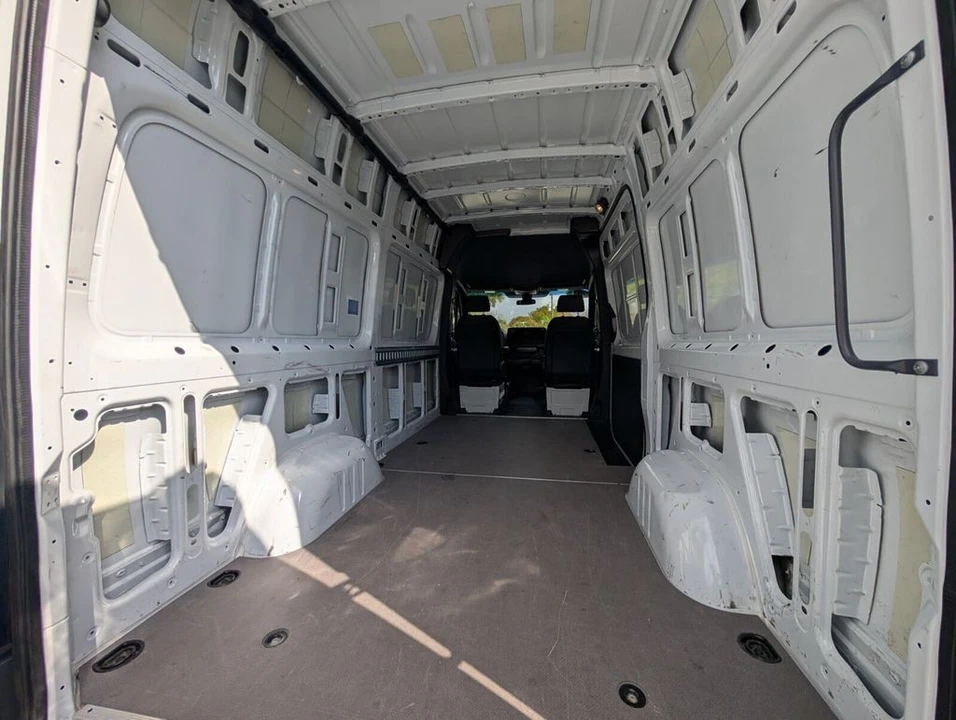 2025 Mercedes-Benz VS30 Sprinter - Image 12 of 21