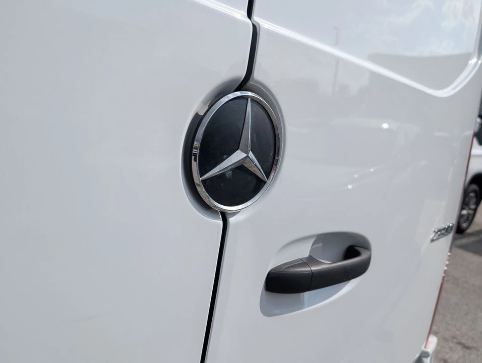 2025 Mercedes-Benz VS30 Sprinter - Image 11 of 21