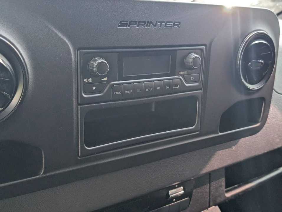 2025 Mercedes-Benz VS30 Sprinter - Image 18 of 21