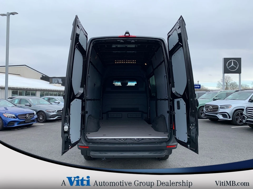 2025 Mercedes-Benz VS30 Sprinter - Image 14 of 20