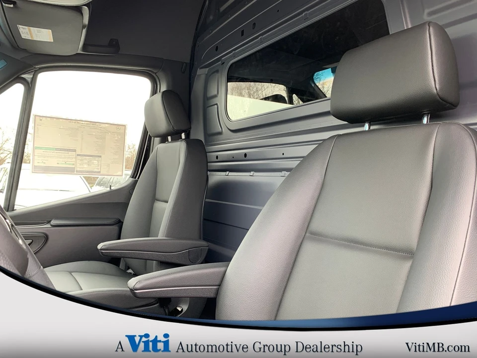 2025 Mercedes-Benz VS30 Sprinter - Image 13 of 20