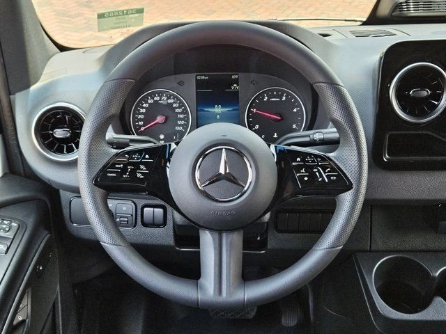 2025 Mercedes-Benz VS30 Sprinter - Image 13 of 21
