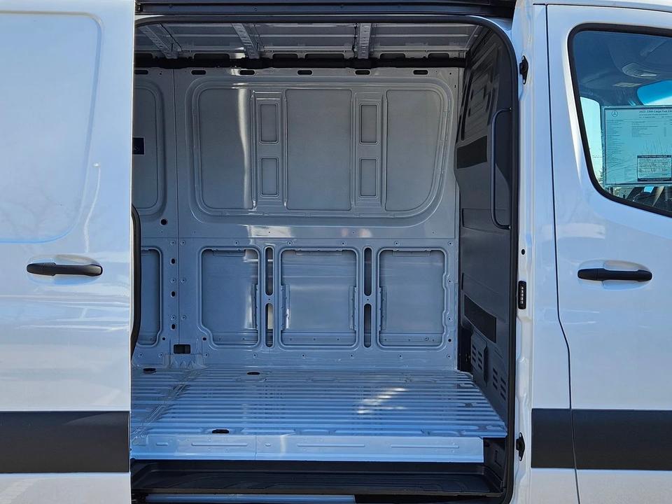 2025 Mercedes-Benz VS30 Sprinter - Image 2 of 12
