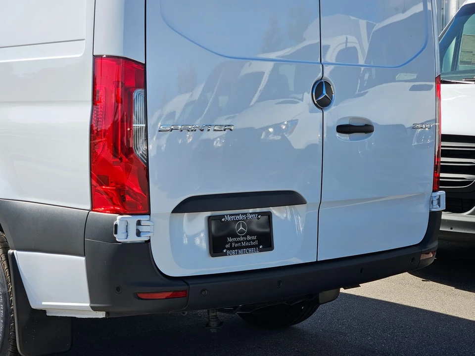 2025 Mercedes-Benz VS30 Sprinter - Image 10 of 12