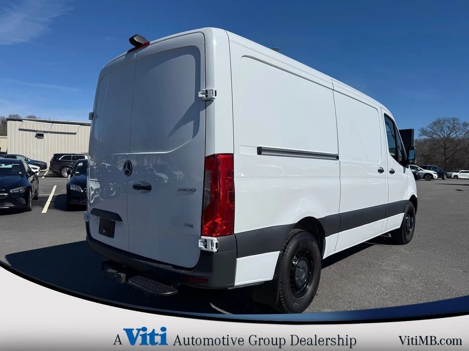 2025 Mercedes-Benz VS30 Sprinter - Image 8 of 21