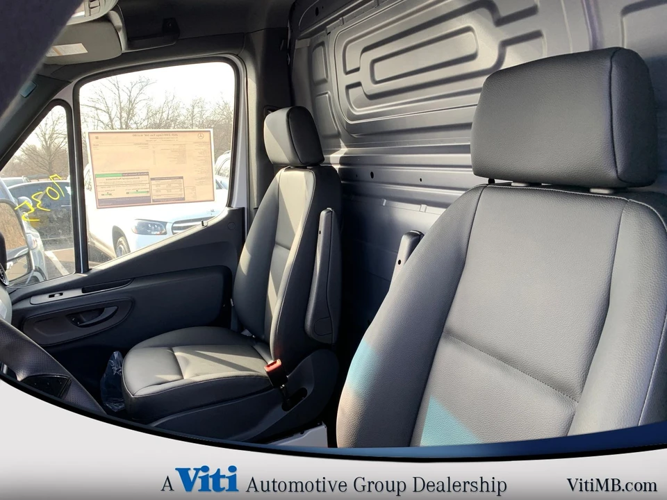 2025 Mercedes-Benz VS30 Sprinter - Image 15 of 19