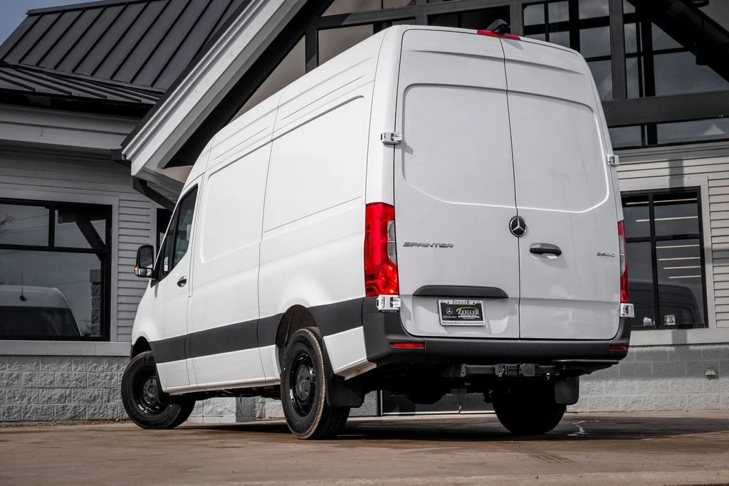 2025 Mercedes-Benz VS30 Sprinter - Image 2 of 30