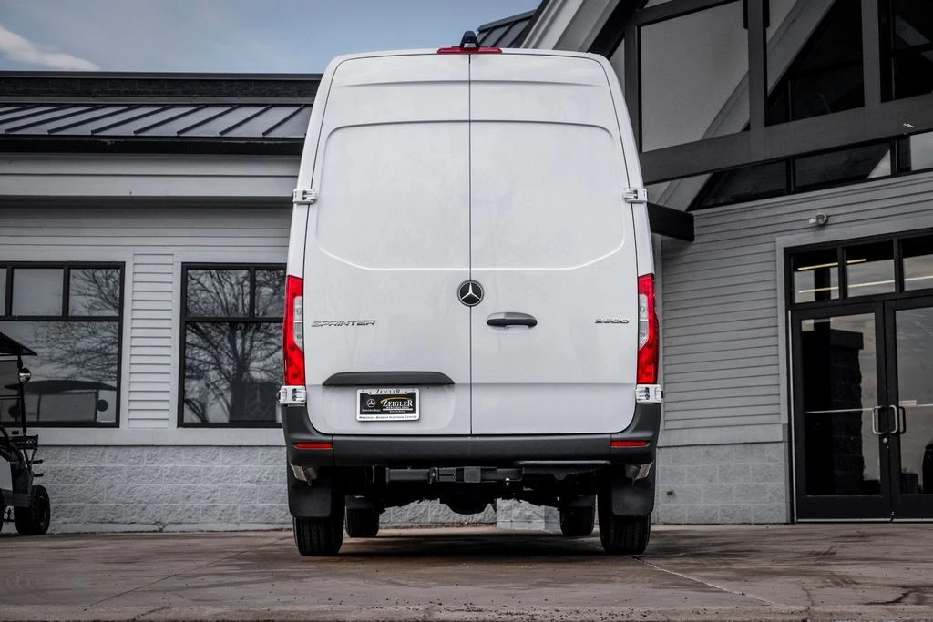 2025 Mercedes-Benz VS30 Sprinter - Image 8 of 30