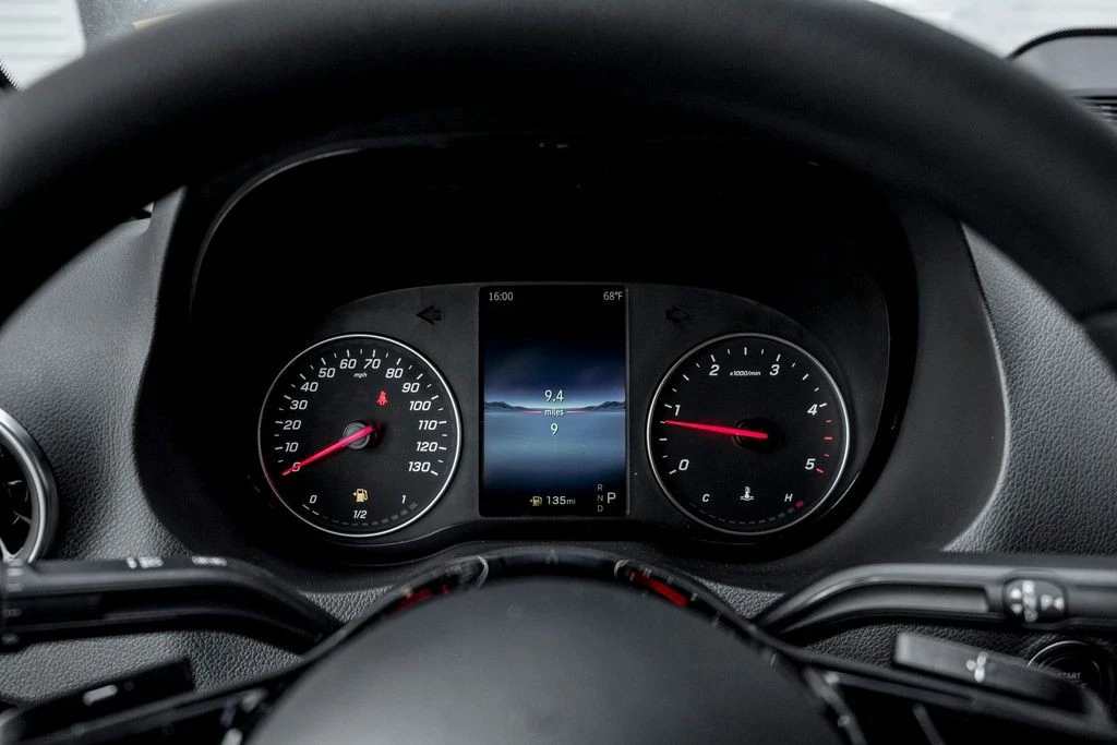 2025 Mercedes-Benz VS30 Sprinter - Image 14 of 30