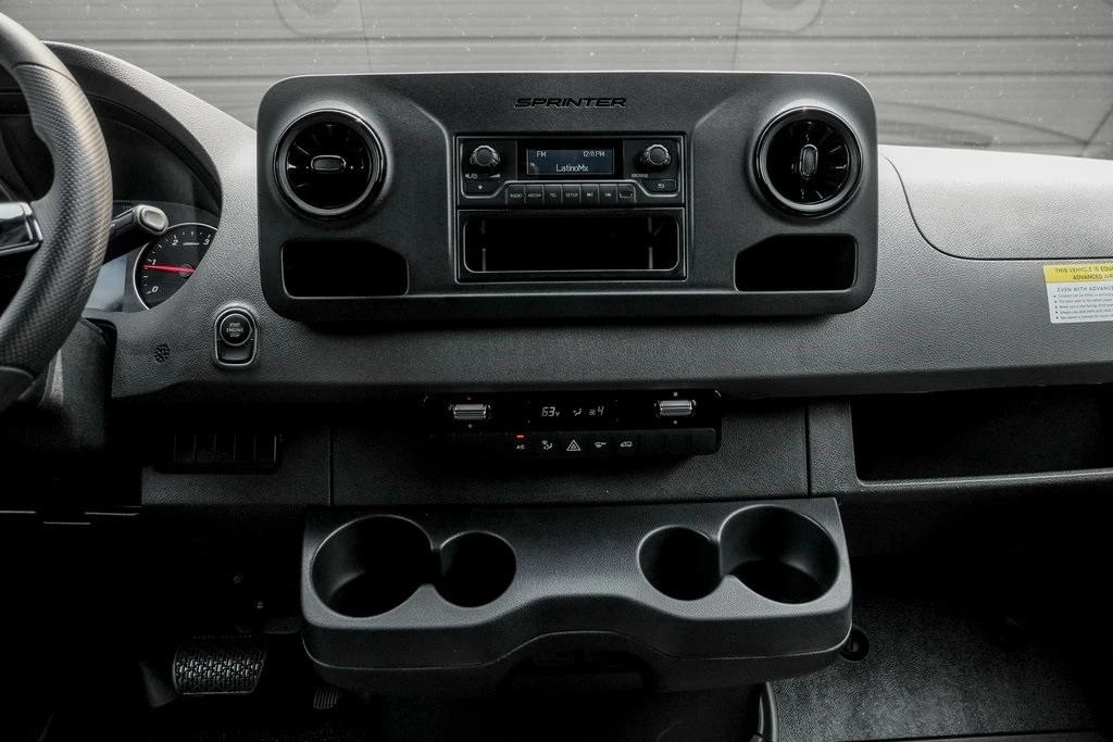 2025 Mercedes-Benz VS30 Sprinter - Image 17 of 21