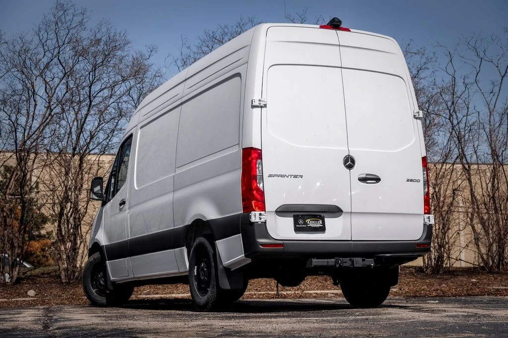 2025 Mercedes-Benz VS30 Sprinter - Image 2 of 21