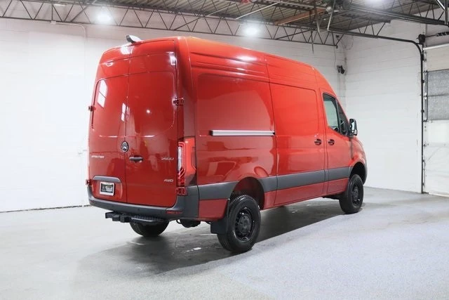 2025 Mercedes-Benz VS30 Sprinter - Image 9 of 12