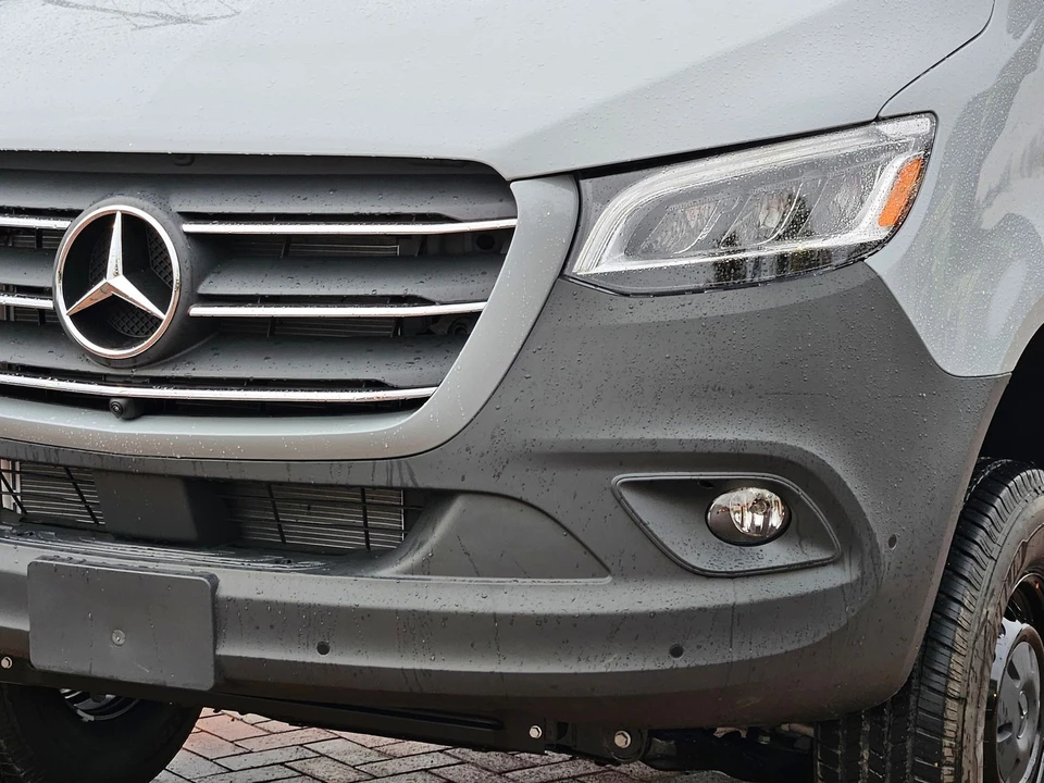 2025 Mercedes-Benz VS30 Sprinter - Image 7 of 21