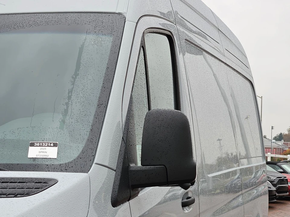 2025 Mercedes-Benz VS30 Sprinter - Image 8 of 21