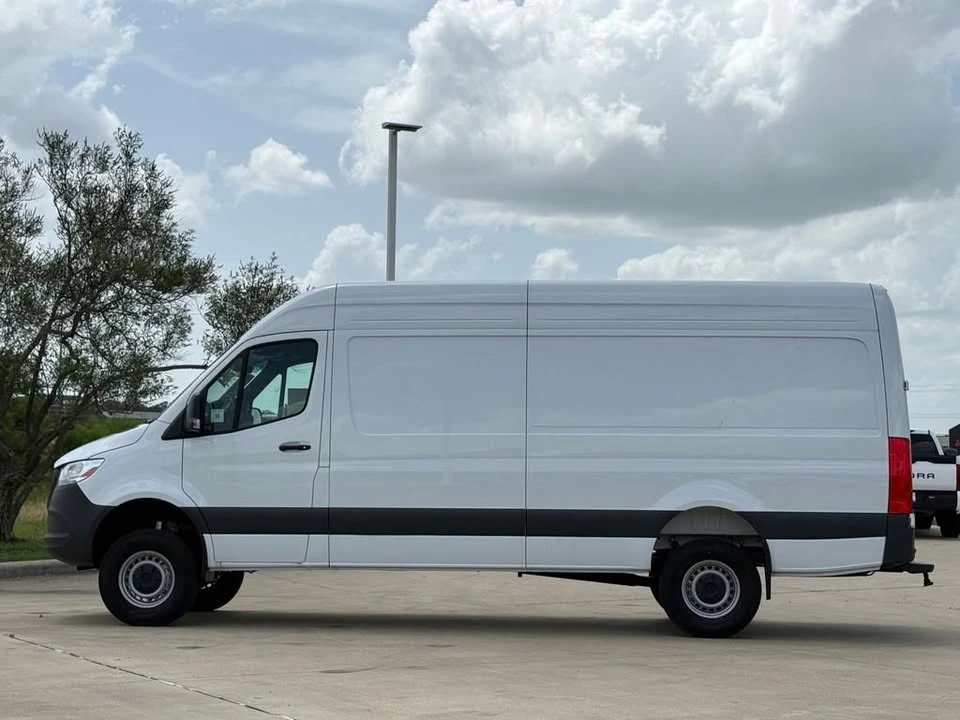2025 Mercedes-Benz VS30 Sprinter - Image 3 of 20