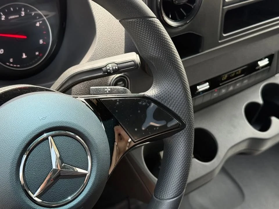 2025 Mercedes-Benz VS30 Sprinter - Image 18 of 20
