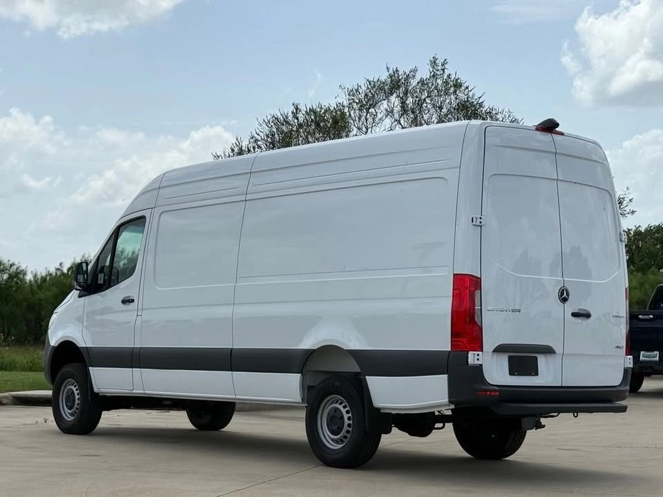 2025 Mercedes-Benz VS30 Sprinter - Image 4 of 20