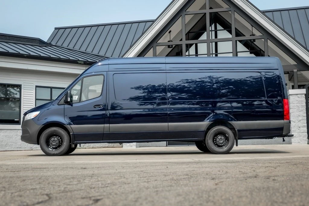2025 Mercedes-Benz VS30 Sprinter - Image 3 of 12