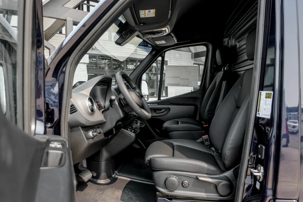 2025 Mercedes-Benz VS30 Sprinter - Image 12 of 12