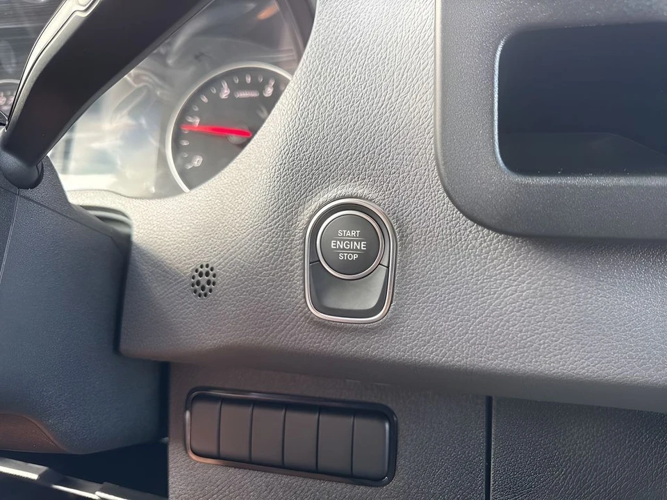 2025 Mercedes-Benz VS30 Sprinter - Image 18 of 21