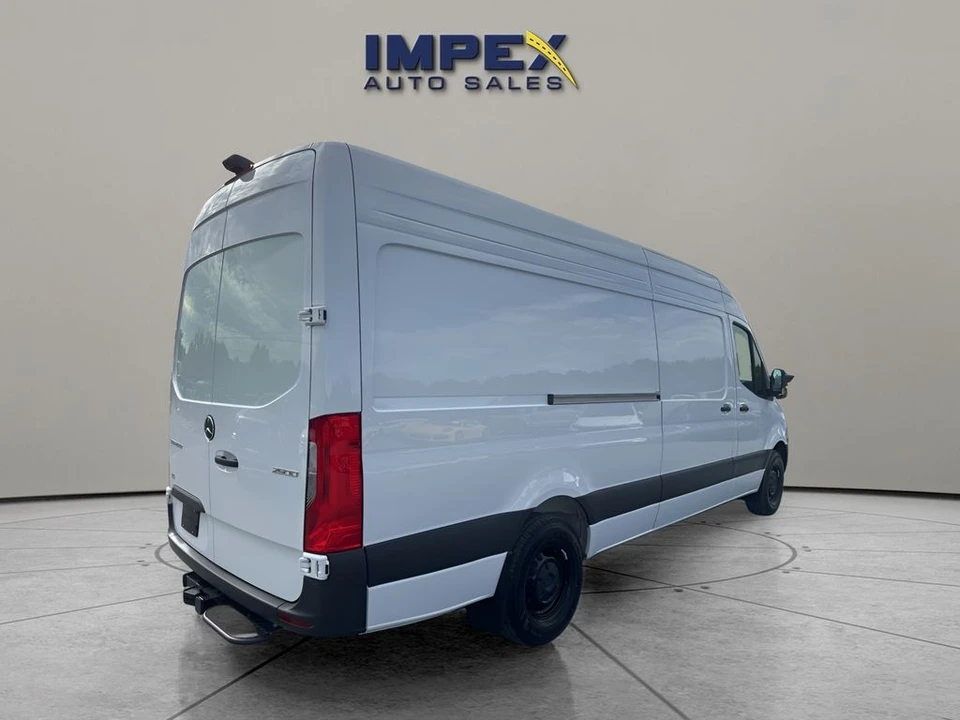 2025 Mercedes-Benz VS30 Sprinter - Image 5 of 21