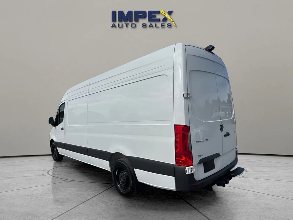 2025 Mercedes-Benz VS30 Sprinter - Image 3 of 21