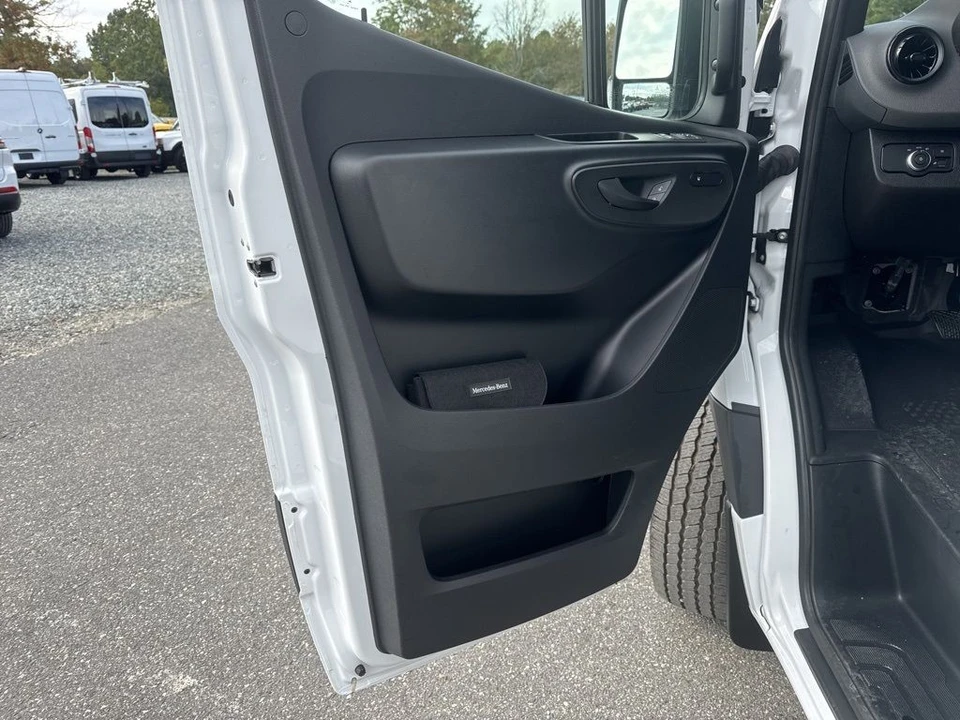 2025 Mercedes-Benz VS30 Sprinter - Image 21 of 21