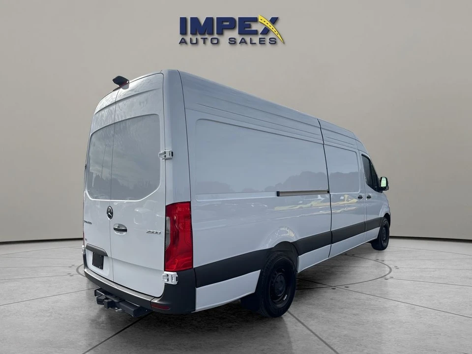2025 Mercedes-Benz VS30 Sprinter - Image 5 of 21