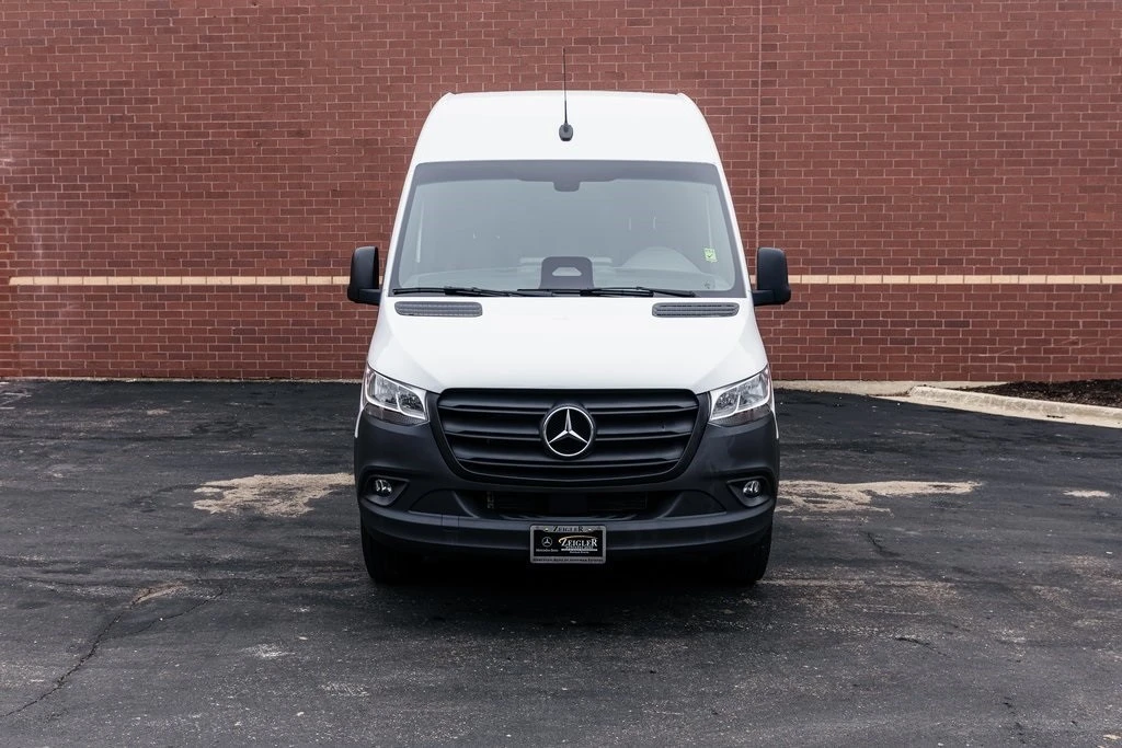 2025 Mercedes-Benz VS30 Sprinter - Image 2 of 12