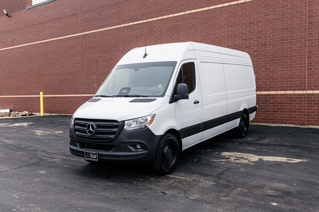 2025 Mercedes-Benz VS30 Sprinter - Image 3 of 12