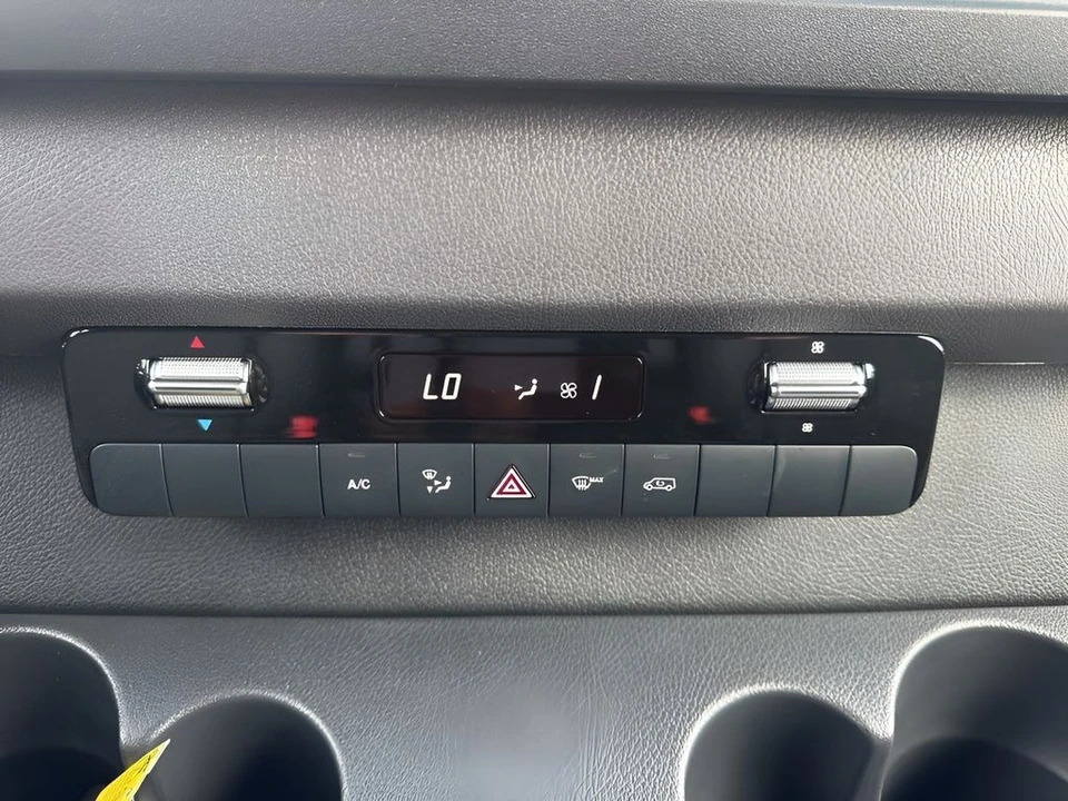 2025 Mercedes-Benz VS30 Sprinter - Image 15 of 21