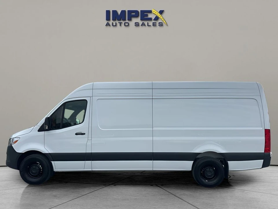 2025 Mercedes-Benz VS30 Sprinter - Image 2 of 21