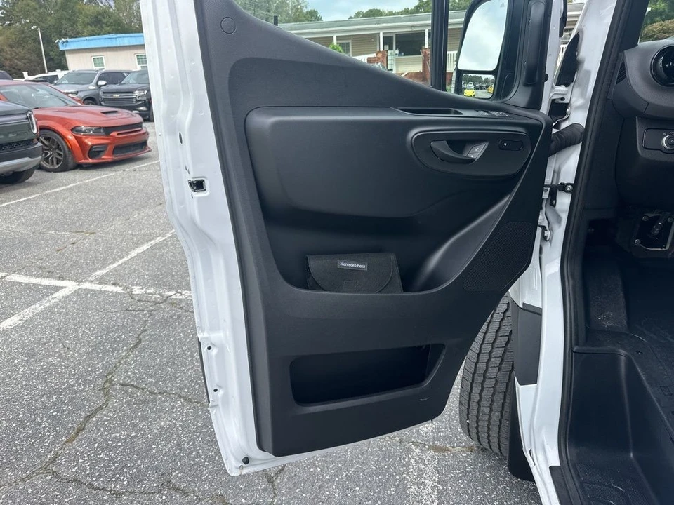 2025 Mercedes-Benz VS30 Sprinter - Image 21 of 21