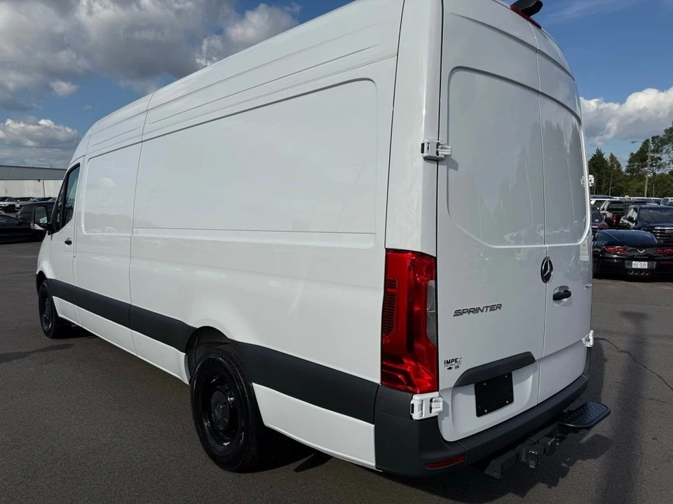 2025 Mercedes-Benz VS30 Sprinter - Image 3 of 21